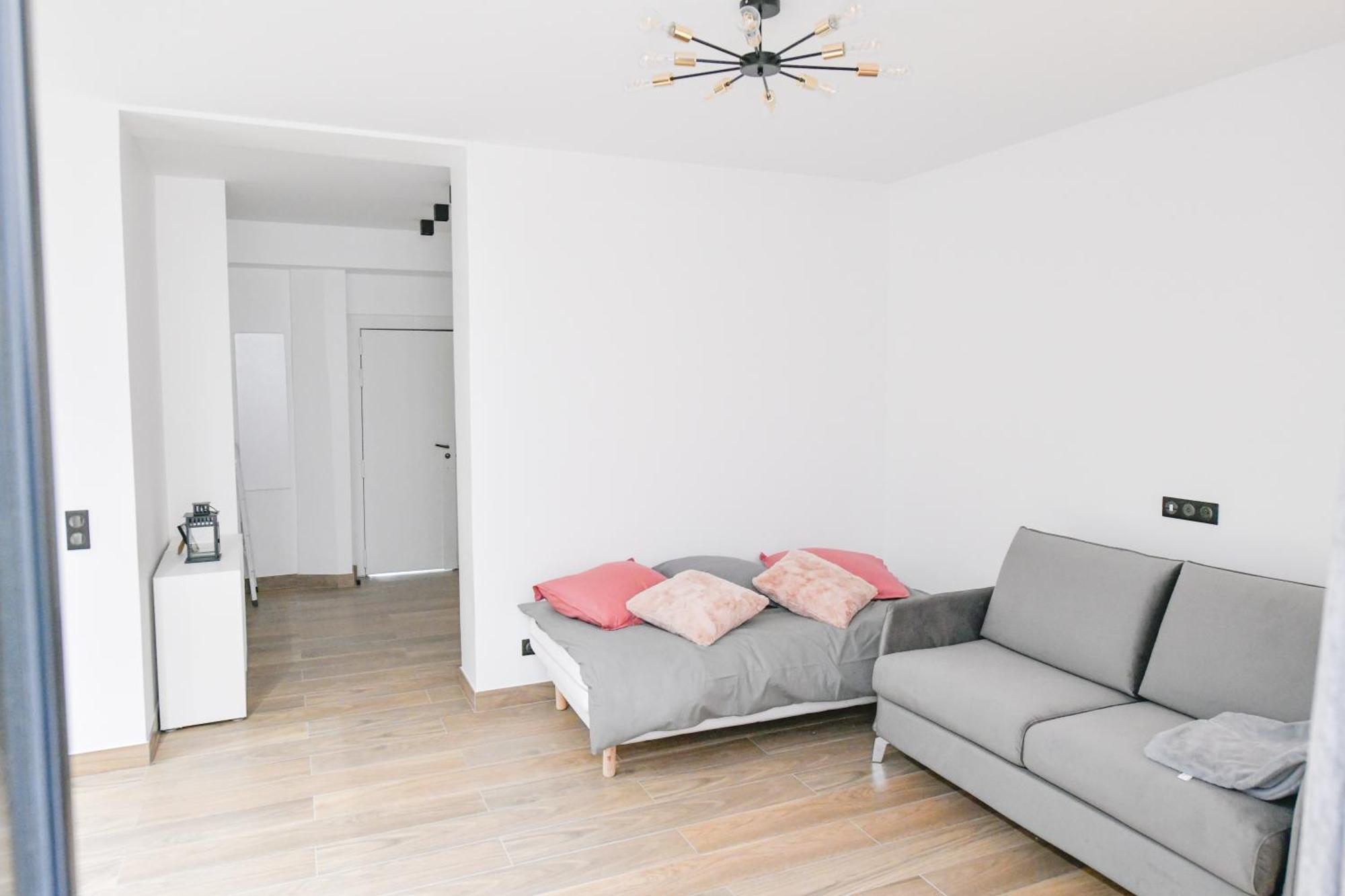 Apartment Le Charme De Montmartre - Patio Prive-sacre-coeur - Parking Gratuit - Metro Anvers *