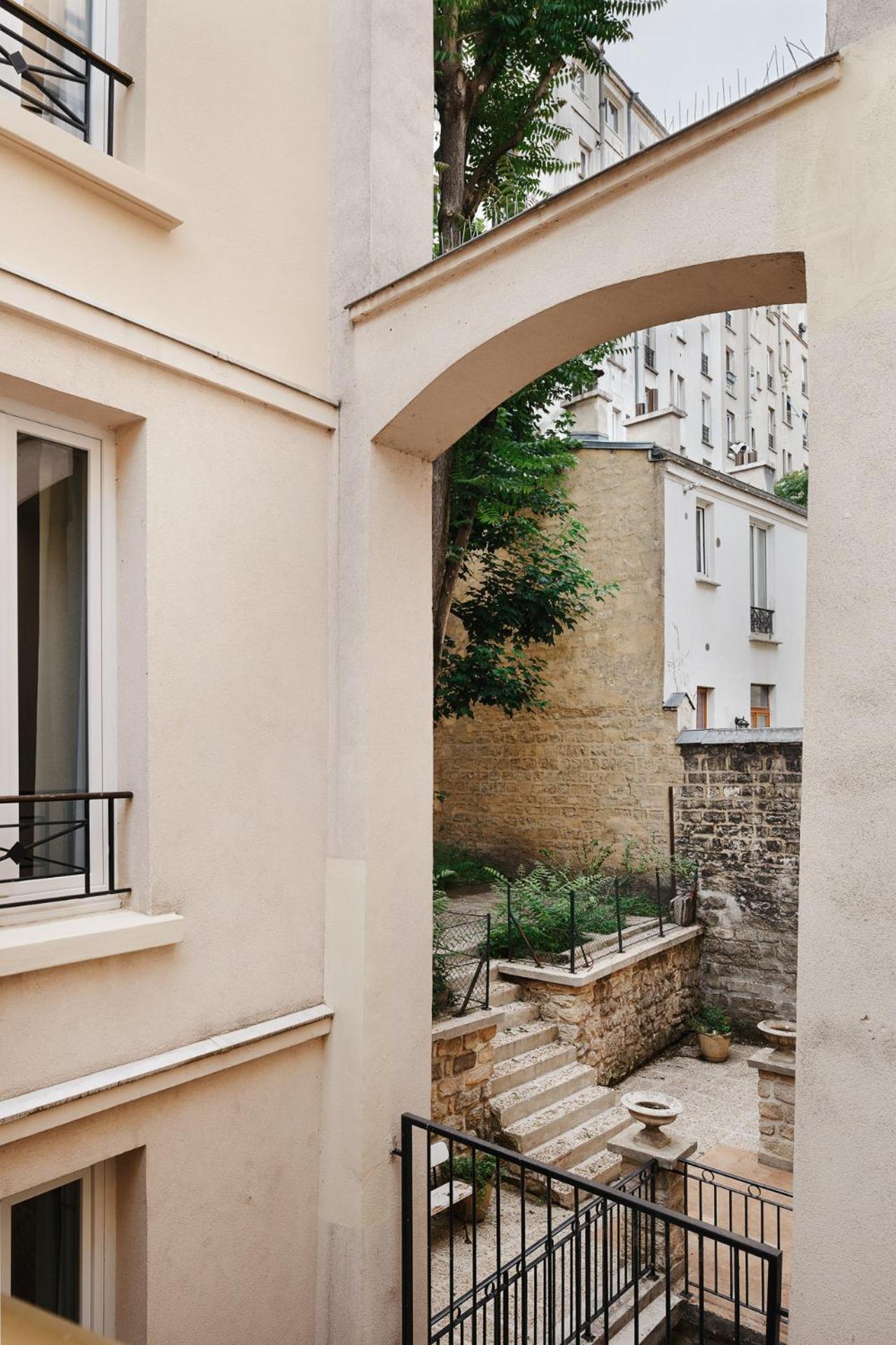 Appart hôtel Edgar Montmartre - Paul