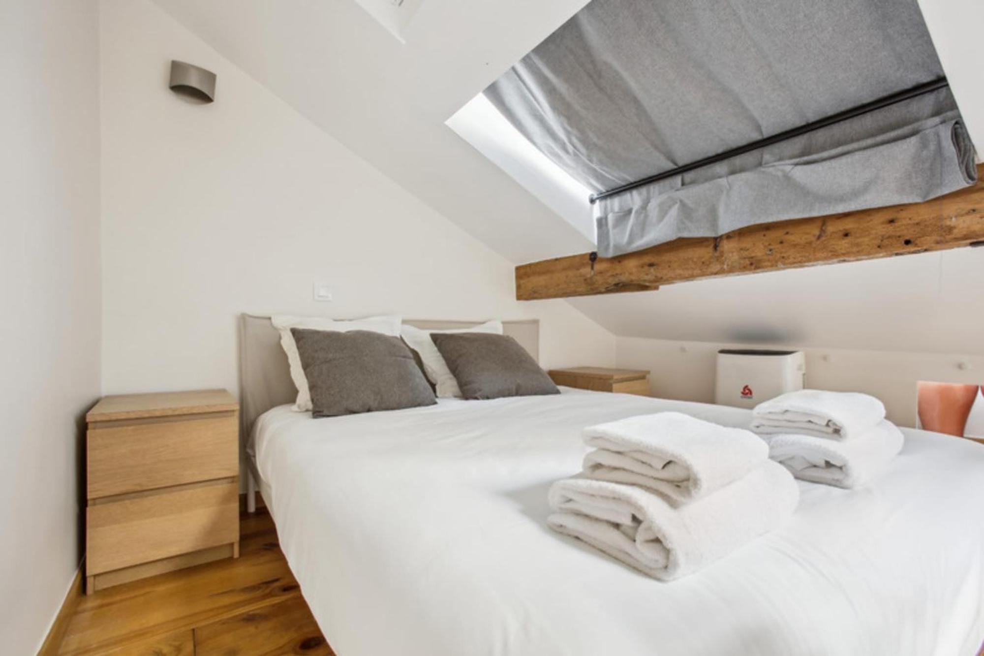 304 Boetie - Superb In *