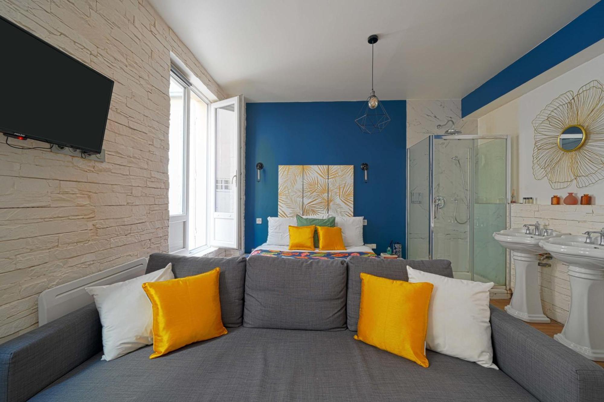Super Location Meets Charming Studio -ecole Militaries Champ De Mars - 7th Arrondisment *