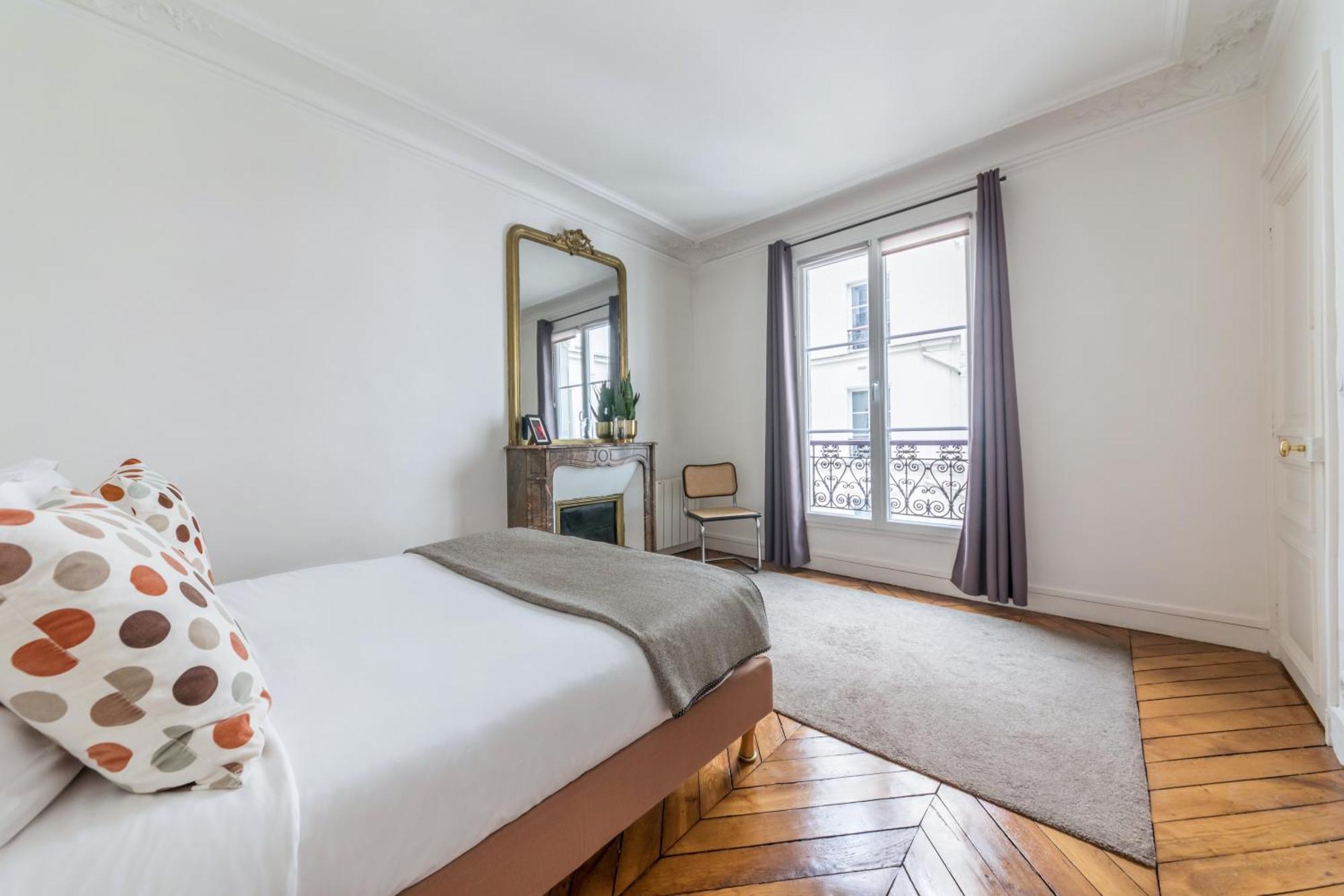 Bergere Apartment *