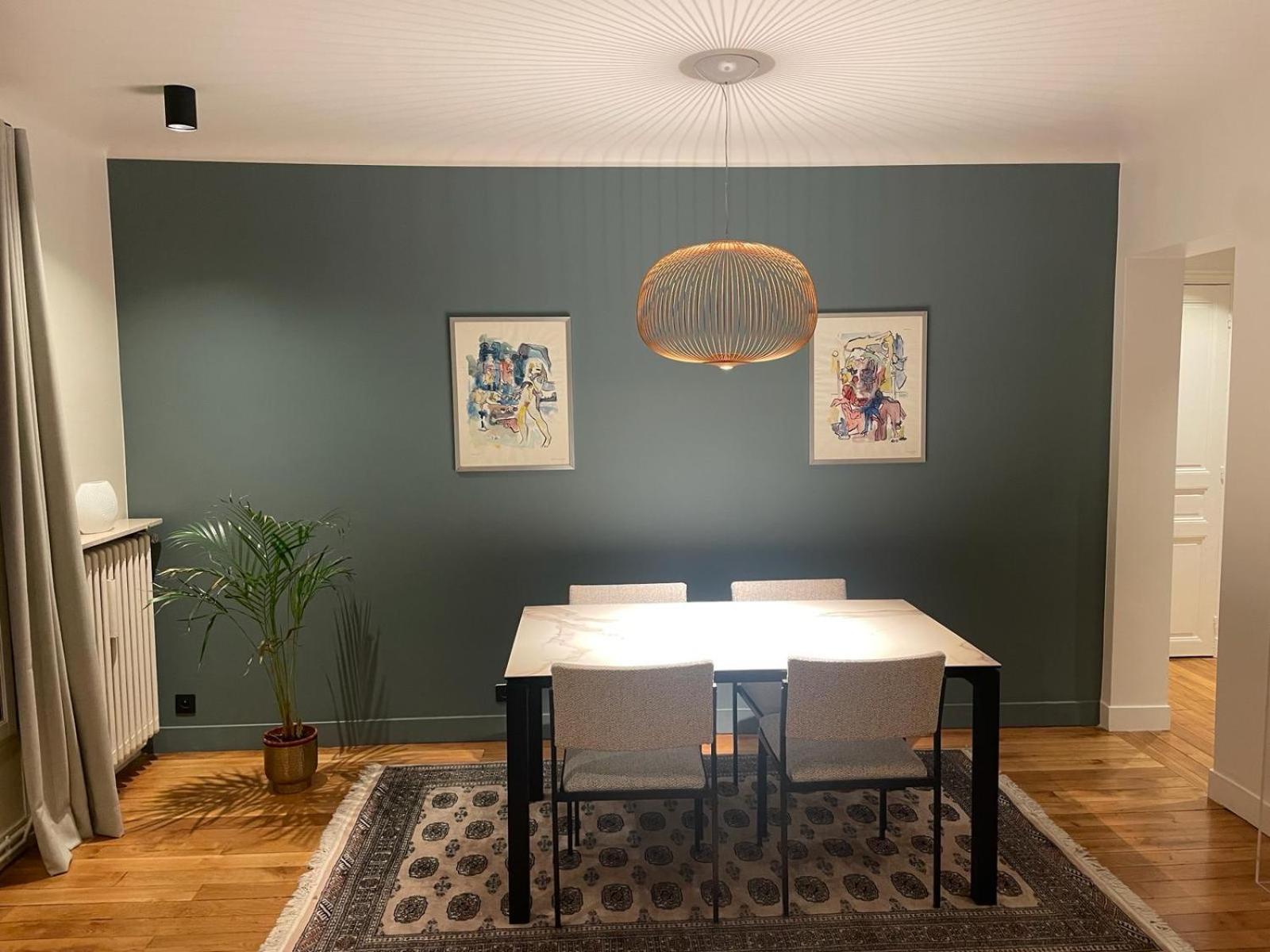 Elegance & Charm In Heart Of Daguerre Apartment