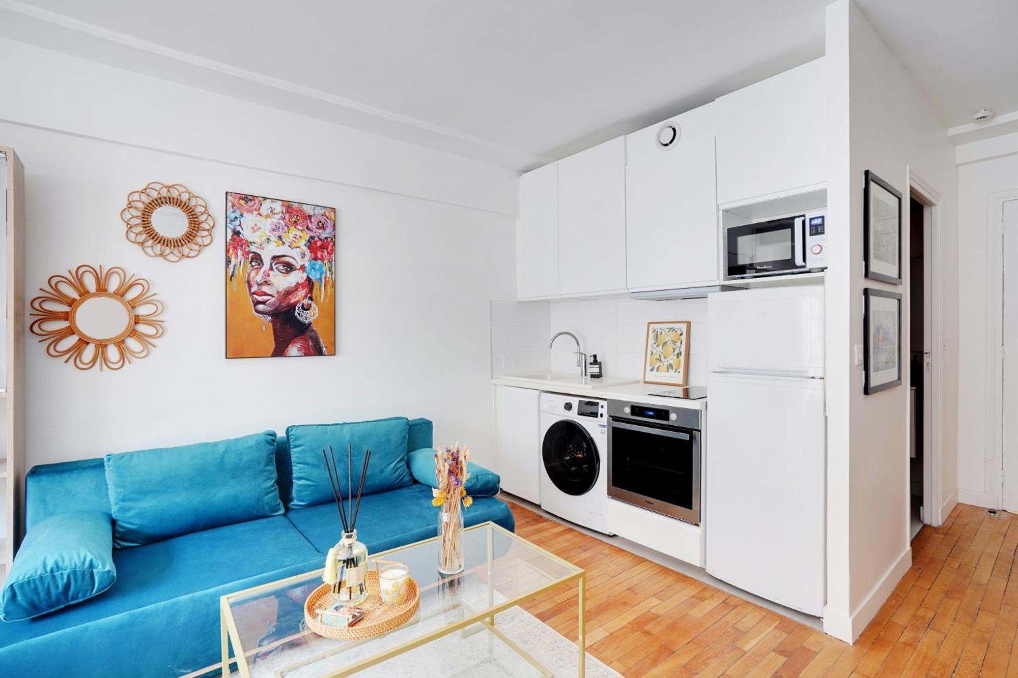 Parisian Charm Porte Maillot Apartment Paris