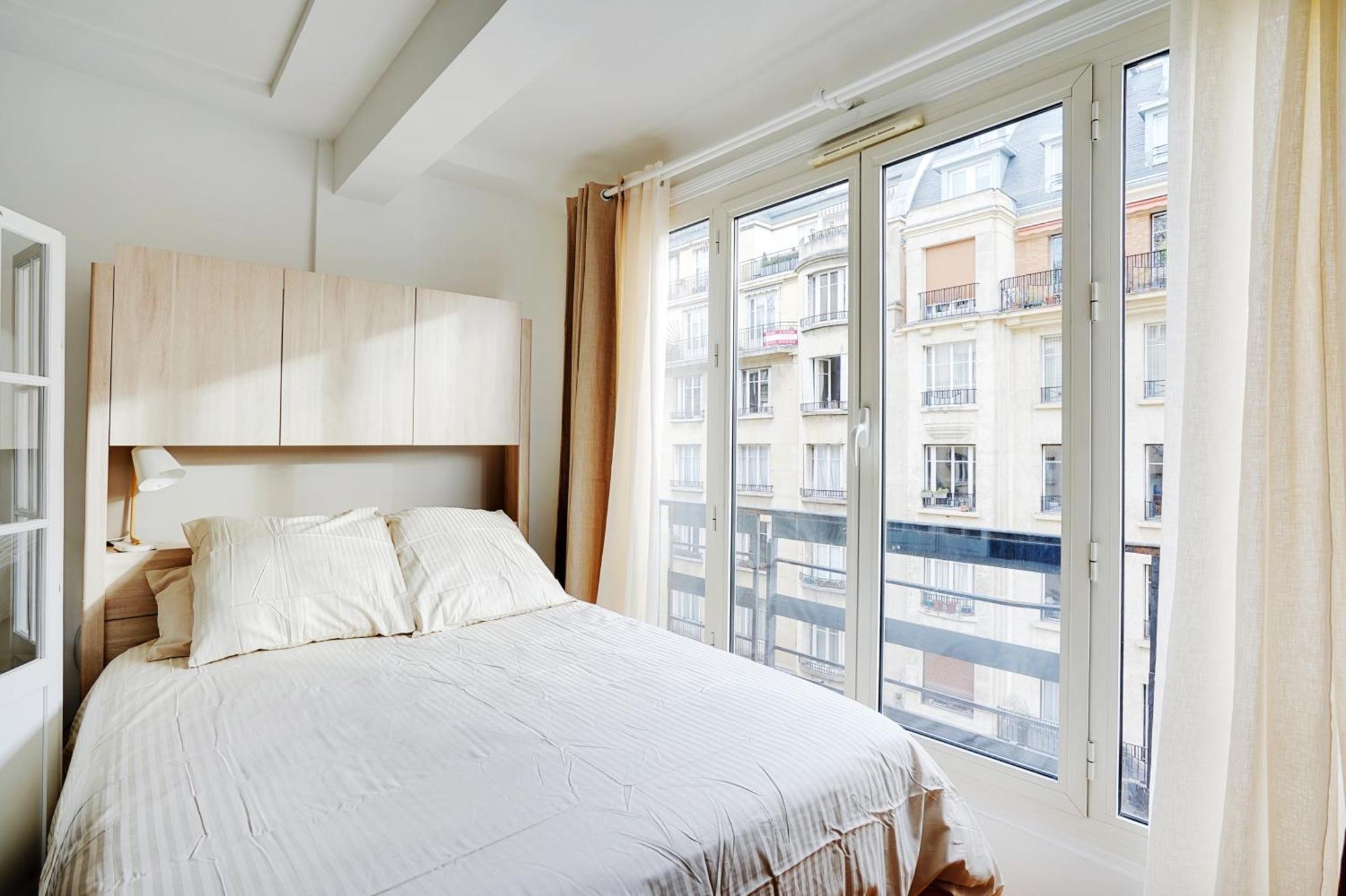 Parisian Charm Porte Maillot