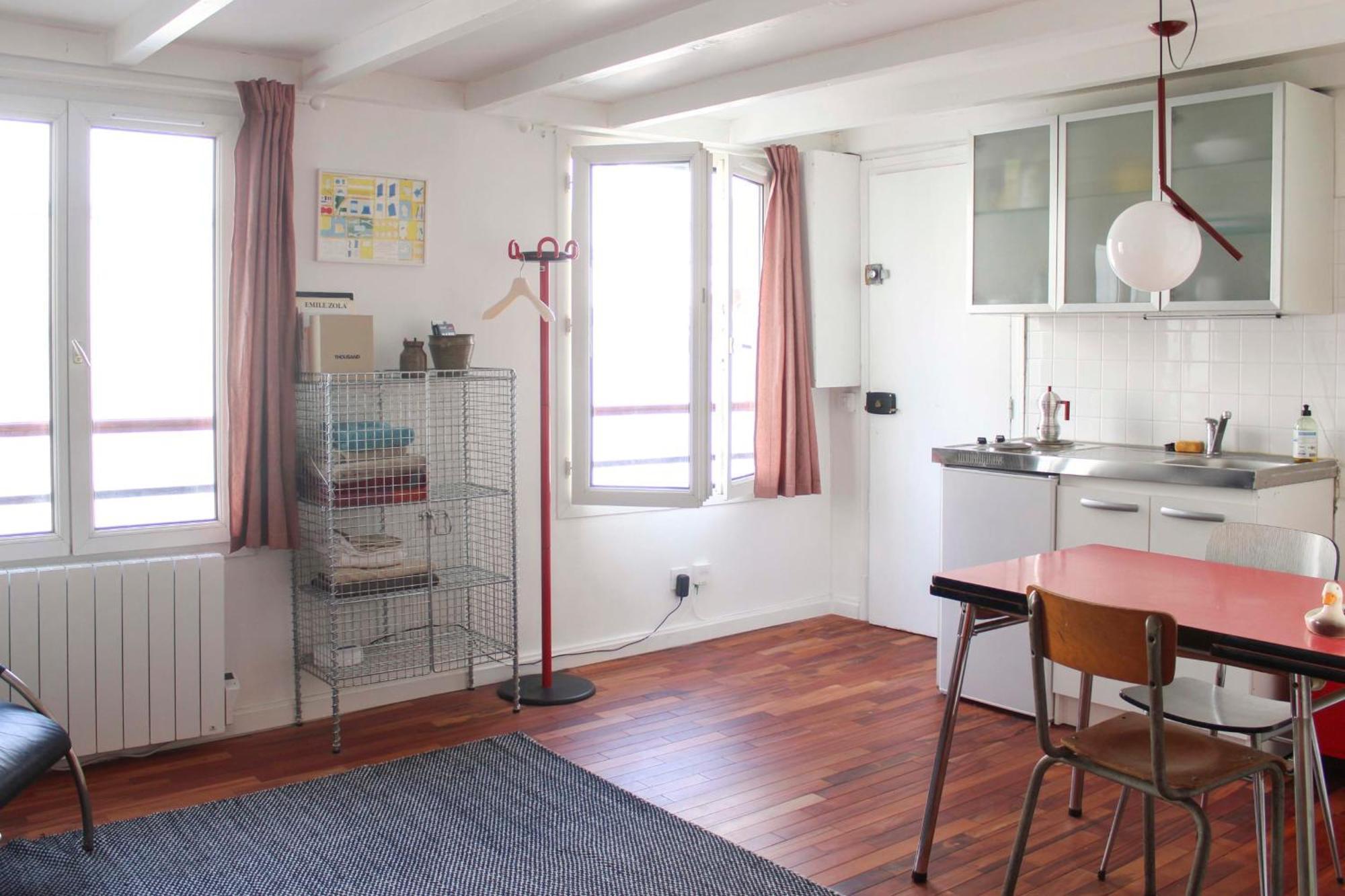 Cosy Studio In