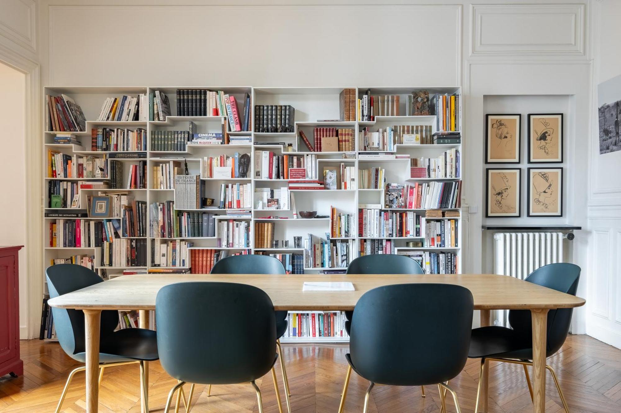 Veeve - Clichy Couture Apartment Paris