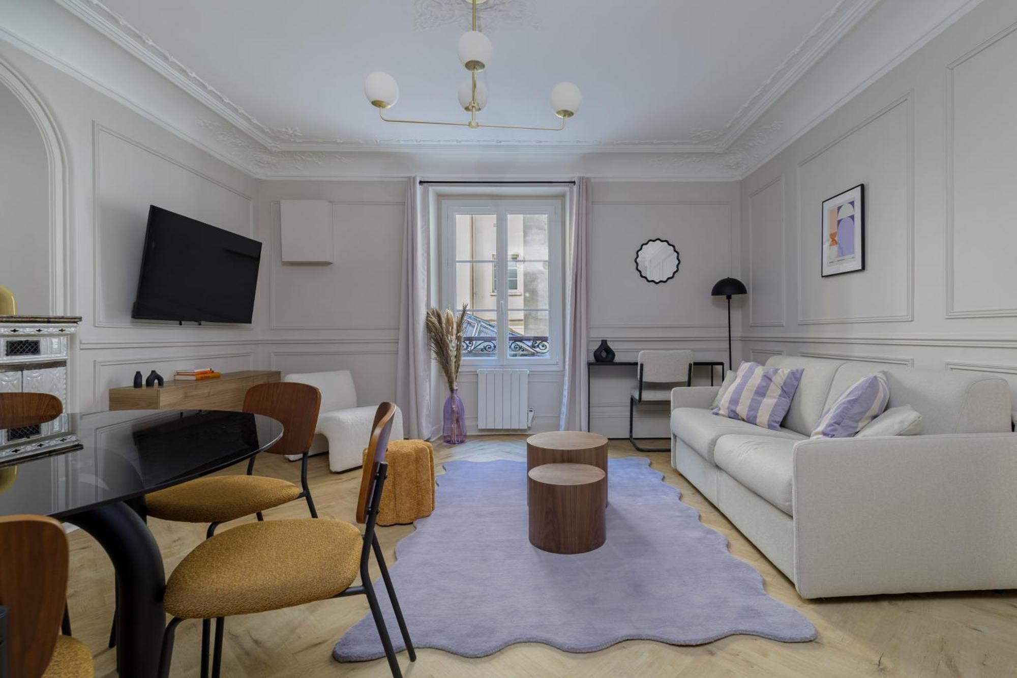 Appartement Poetic - Saint Lazare Paris