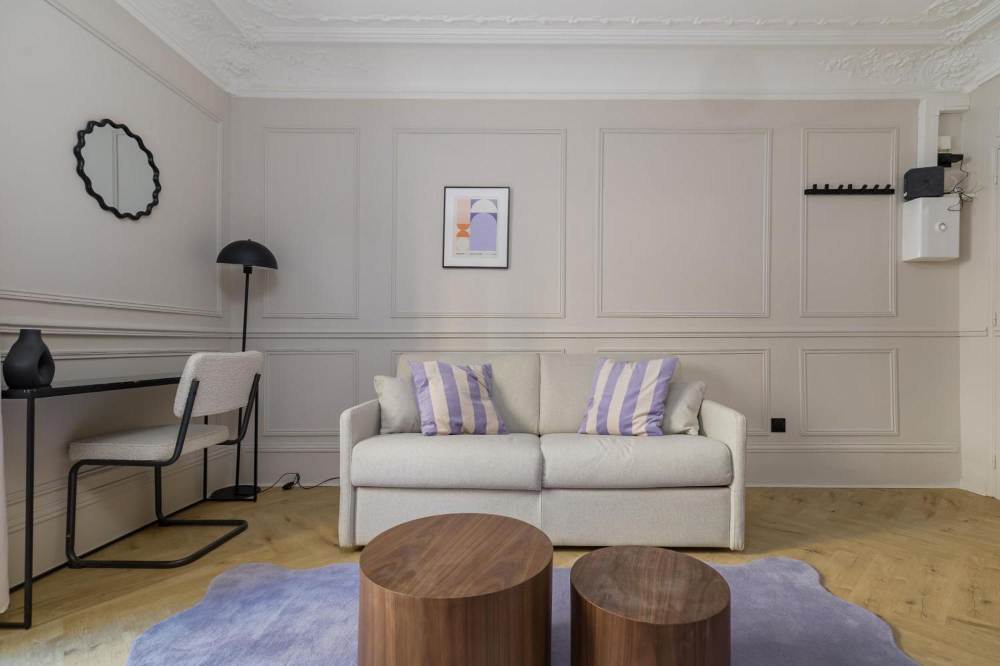 Appartement Poetic - Saint Lazare Paris