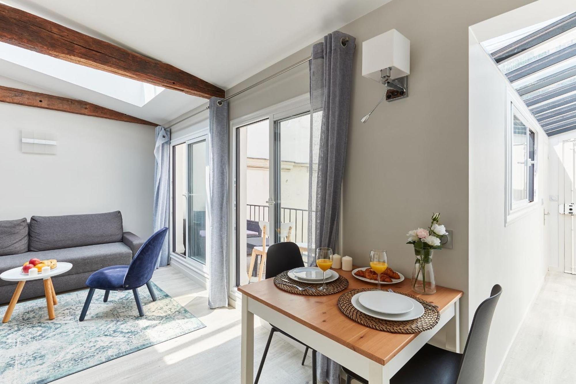 Jardin And Balcony 1br Appartement *
