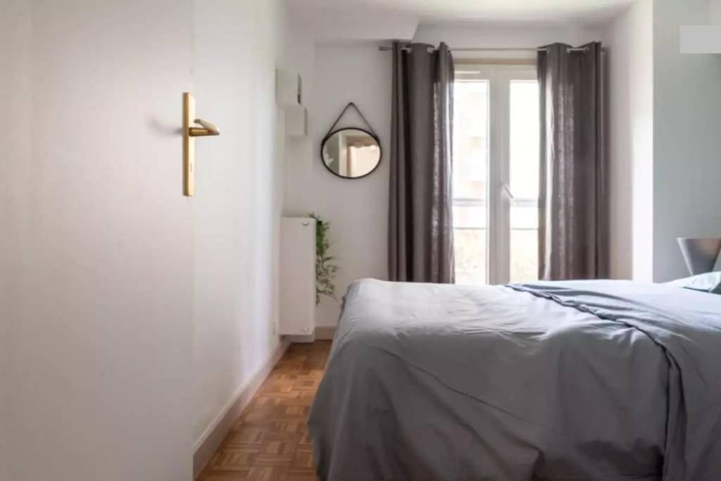 2 Bedrm Flat - Downtown - Near Commodities *