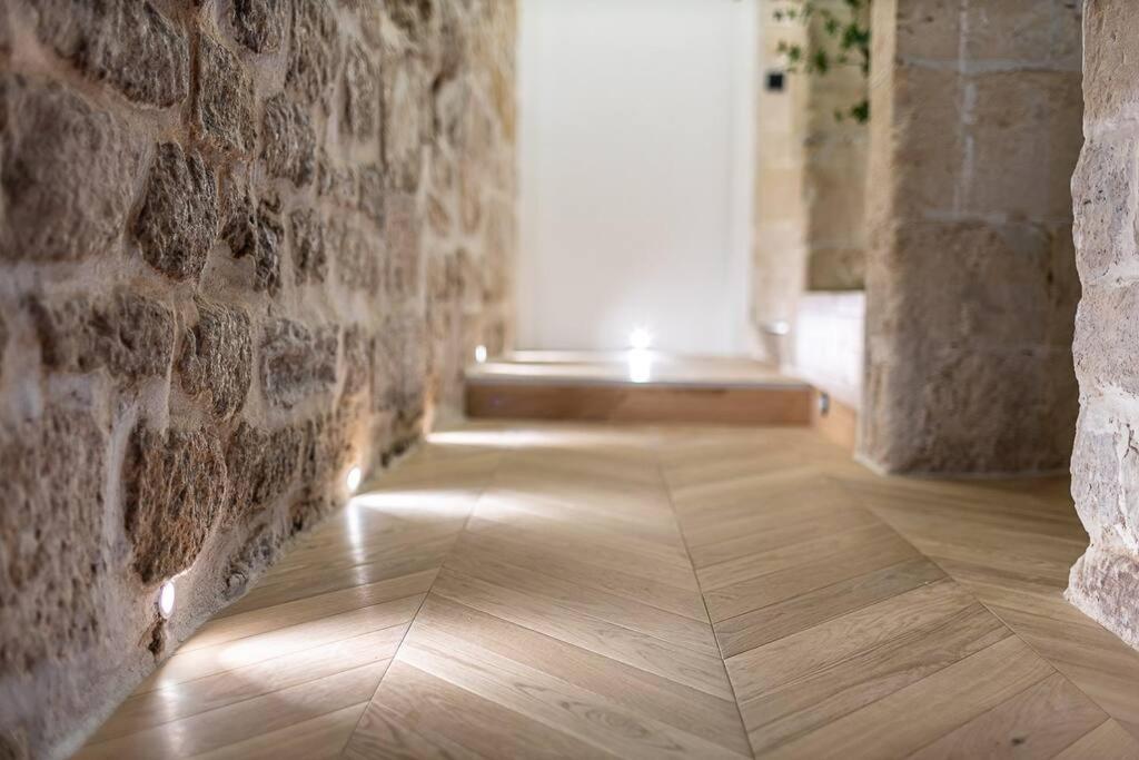 B Luxe Triplex, Cinema Near Place Des Vosges Ac Apartment *