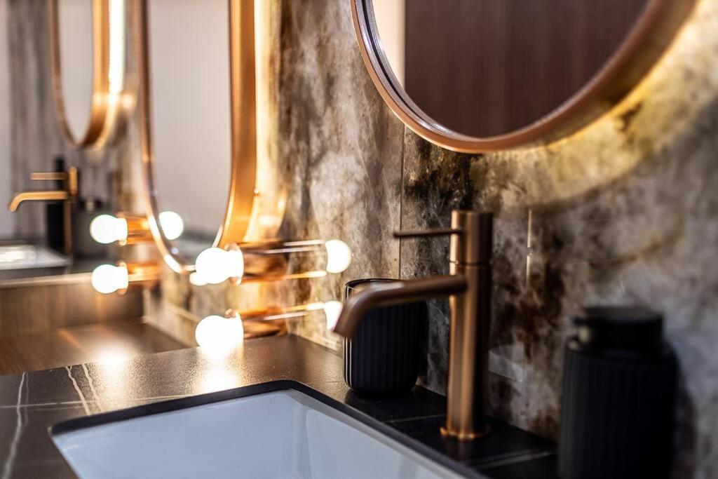 Apartment B Luxe Triplex, Cinema Near Place Des Vosges Ac *