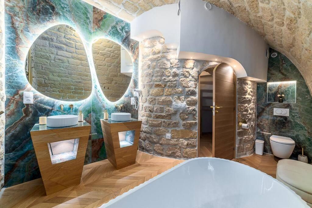 B Luxe Triplex, Cinema Near Place Des Vosges Ac
