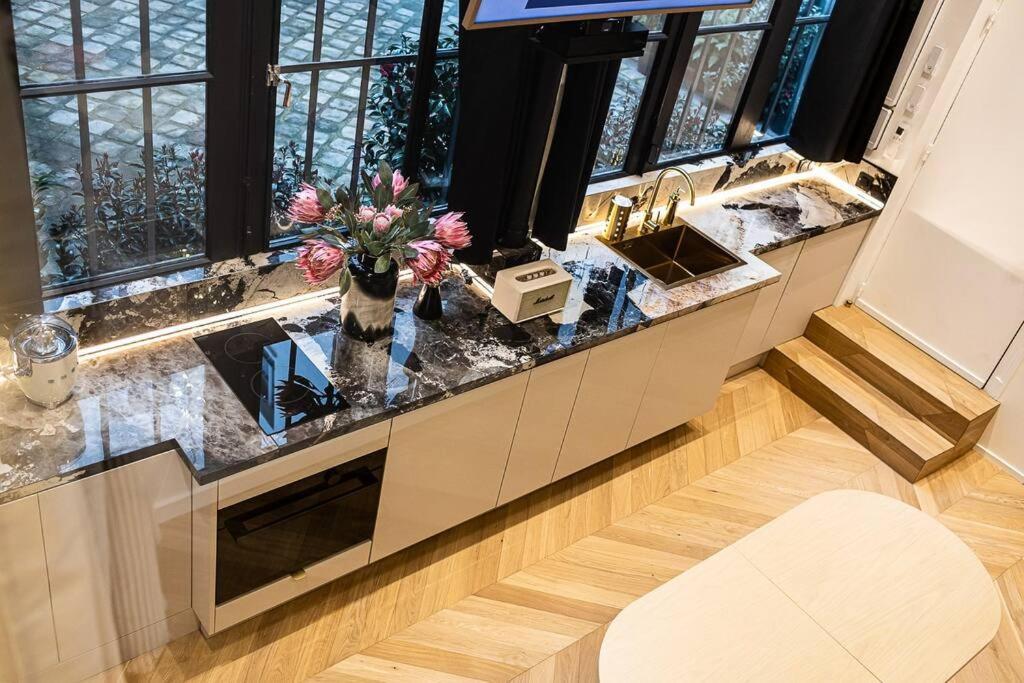 B Luxe Triplex, Cinema Near Place Des Vosges Ac * Paris