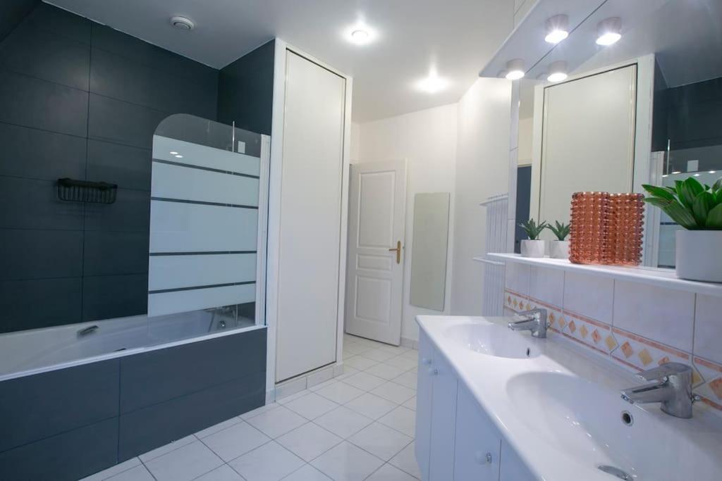 Skyline Parisian Flat - Exclusif Saint-honore Apartamento *