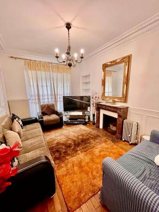 Apartamento Beau 3p En Plein Coeur Du 15eme Proche De Beaugrenelle Et De La Tour Eiffel. . Paris
