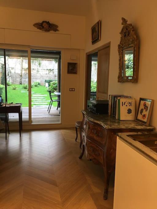 Apartment 4 Personnes Avec Jardin-paris Centre *
