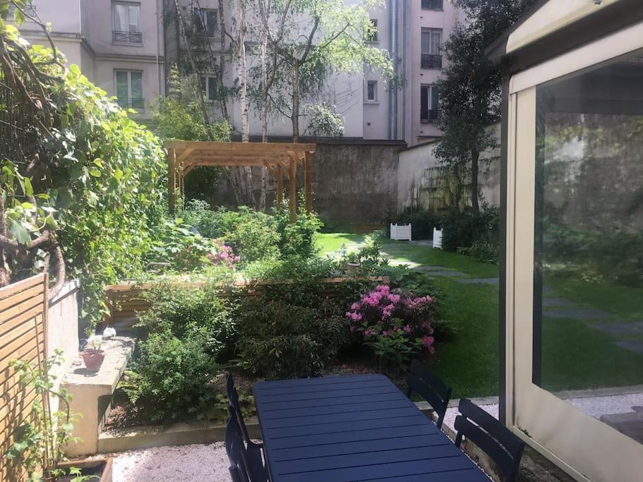 4 Personnes Avec Jardin-paris Centre Apartment Paris