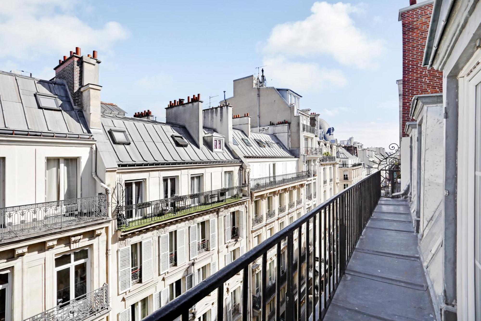 Pick A Flat's In Champs-elysees - Rue Ponthieu