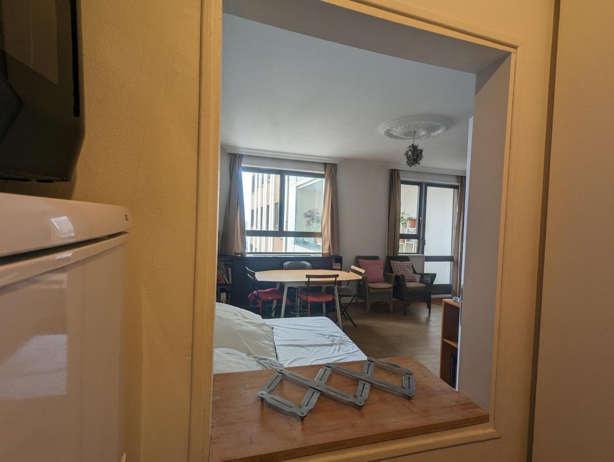 Large With Terrace For Up To 4 People * Paris
