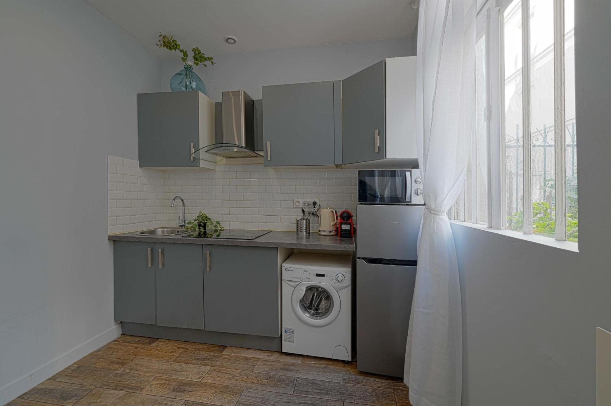 Two Floor With Theatre Apartment *