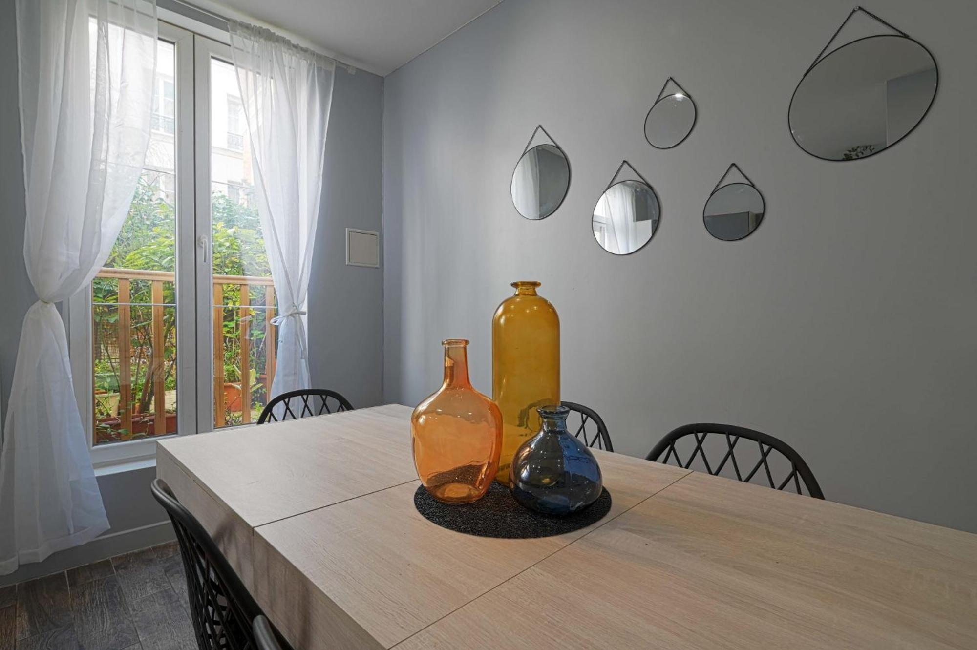Apartment Two Floor With Theatre Paris
