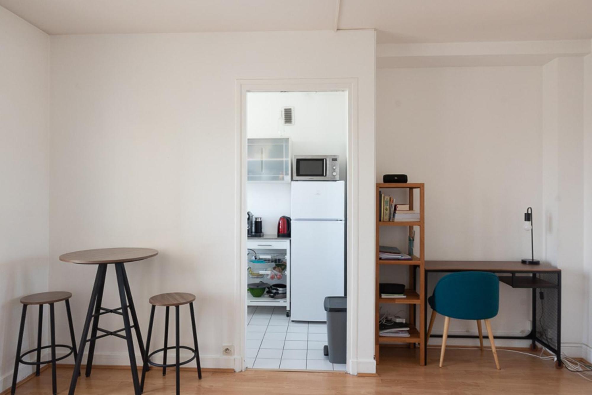 Bright Studio With Terrace Apartment *