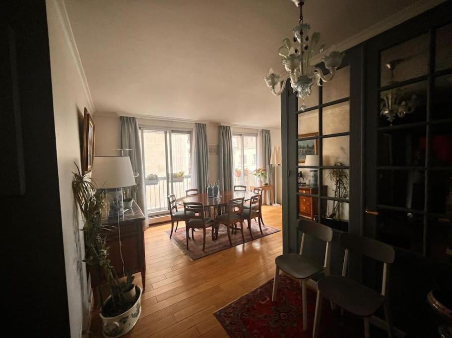16eme - Pres Trocadero, Quartier Prestigieux Apartment