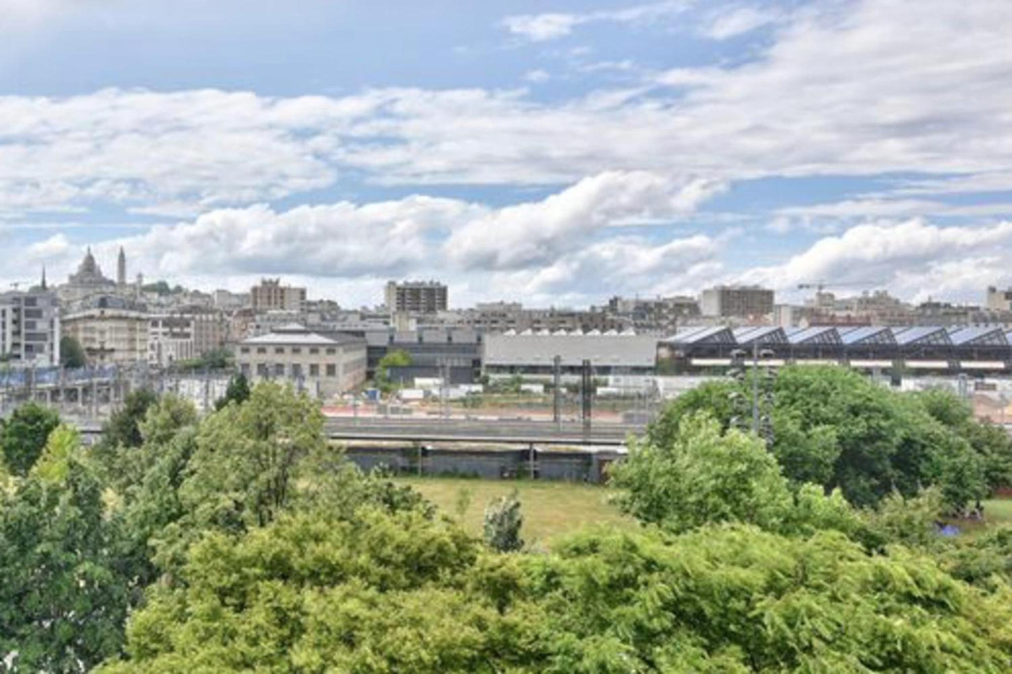 Studio With View Of Montmartre Apartment