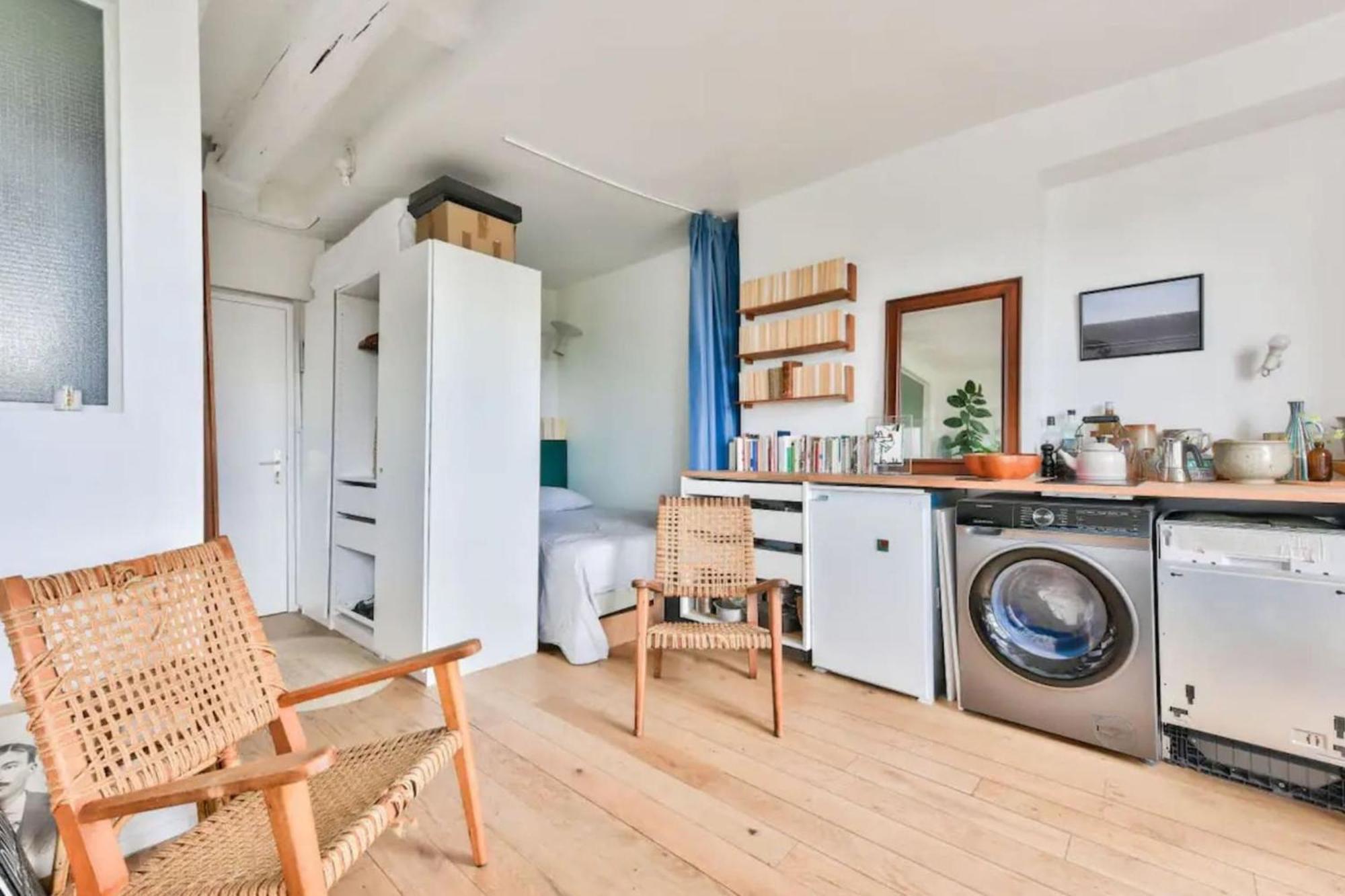 Studio With View Of Montmartre * Paris