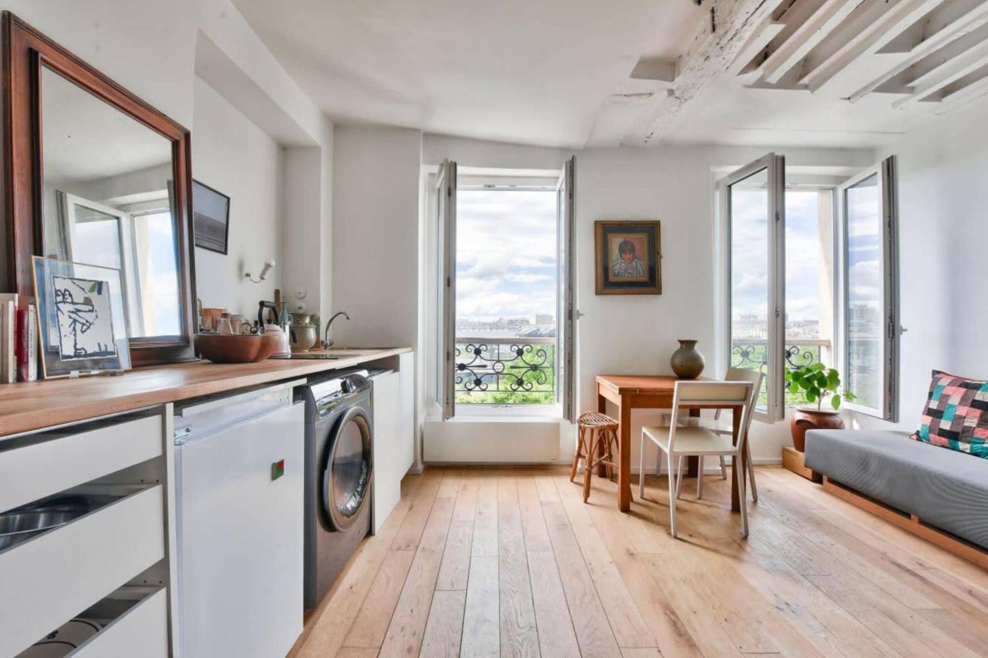 Apartment Studio With View Of Montmartre *