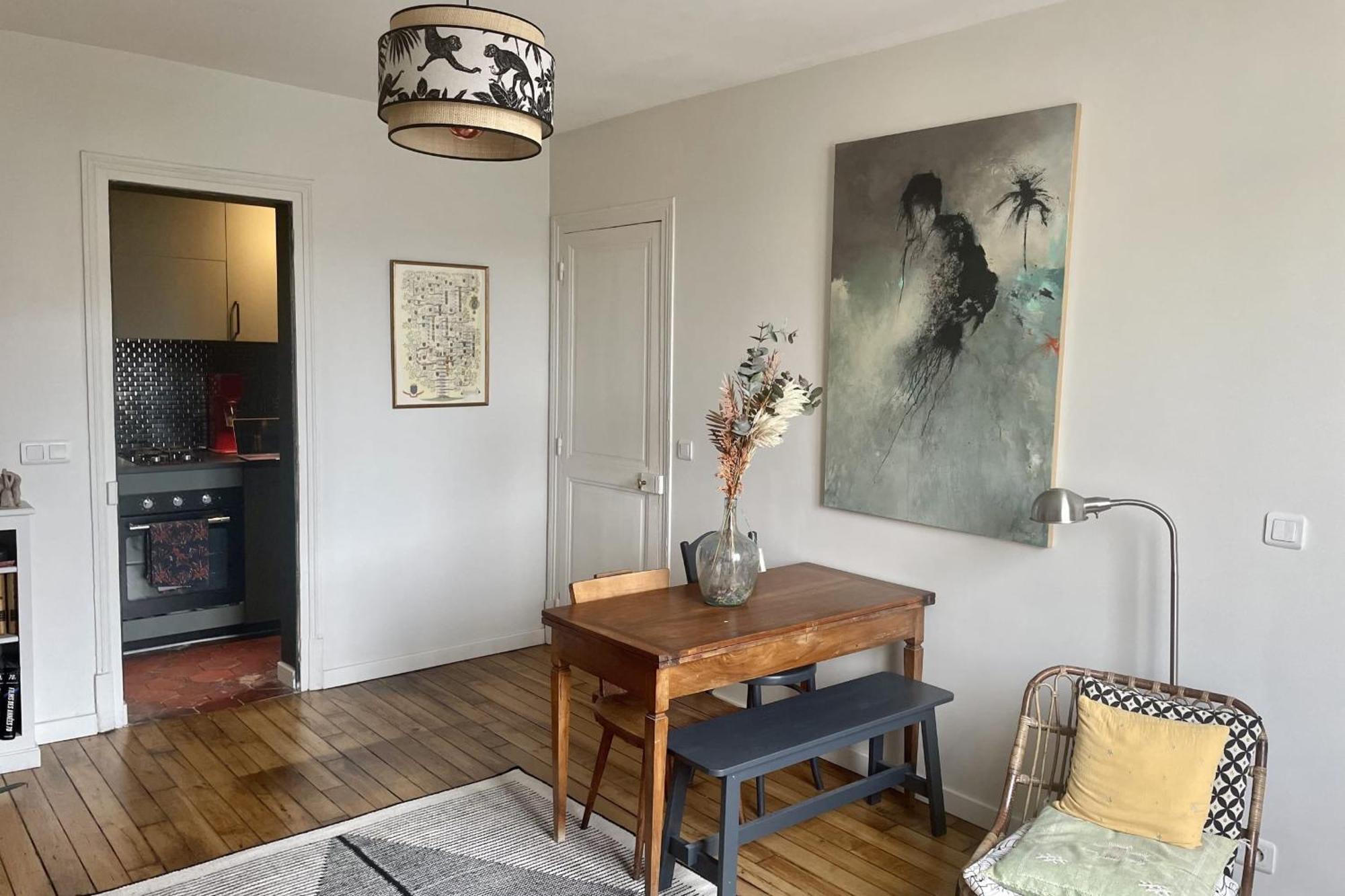 Apartment Parisian On Courtyard *