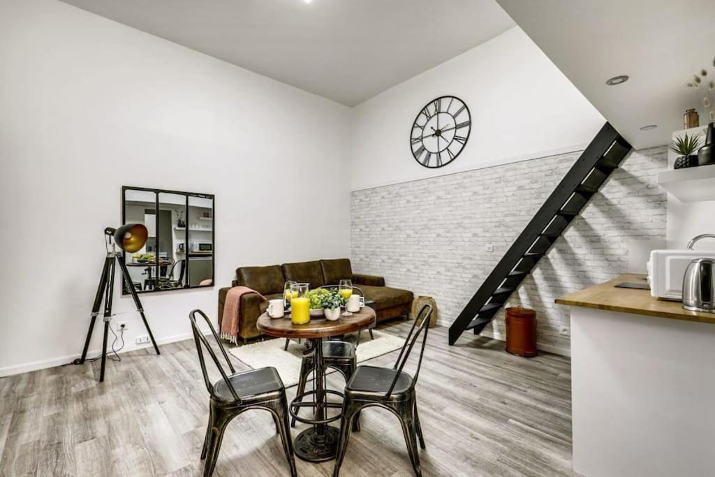 Appartement Amazing Loft 4p- Republique *