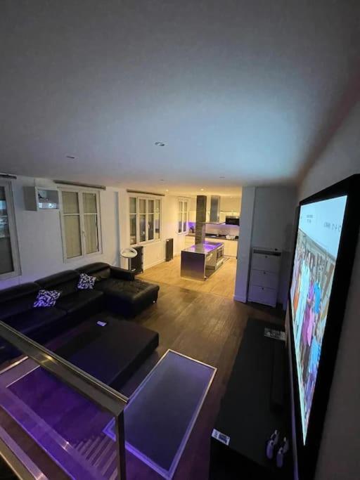 Apartment Super Souplex Cinema 4k 15 *