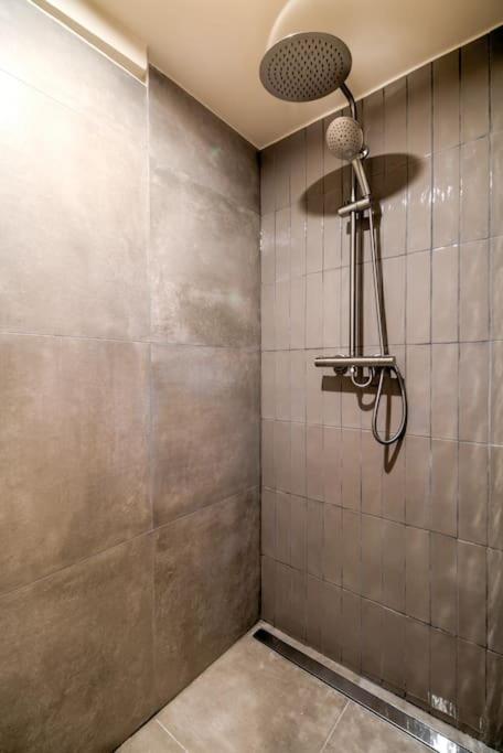 6pers # Pere Lachaise # Voltaire # 11 Apartamento Paris