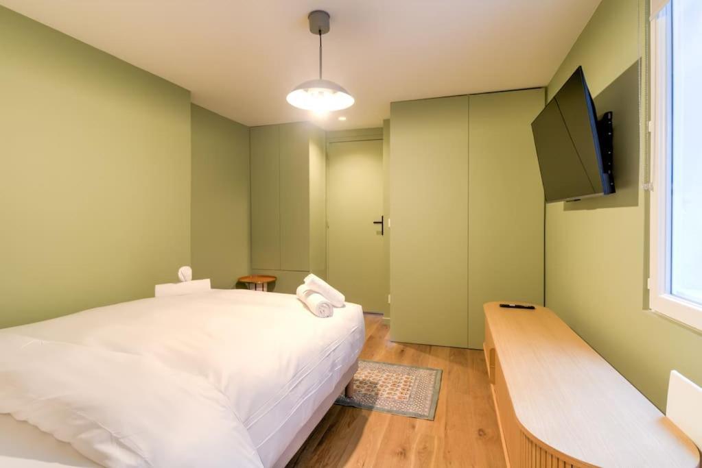 Apartment 6pers # Pere Lachaise # Voltaire # 11 *