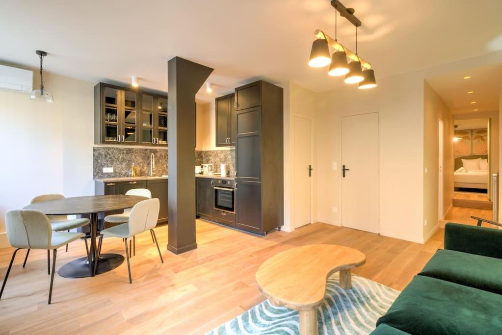 6pers # Pere Lachaise # Voltaire # 11 Apartment