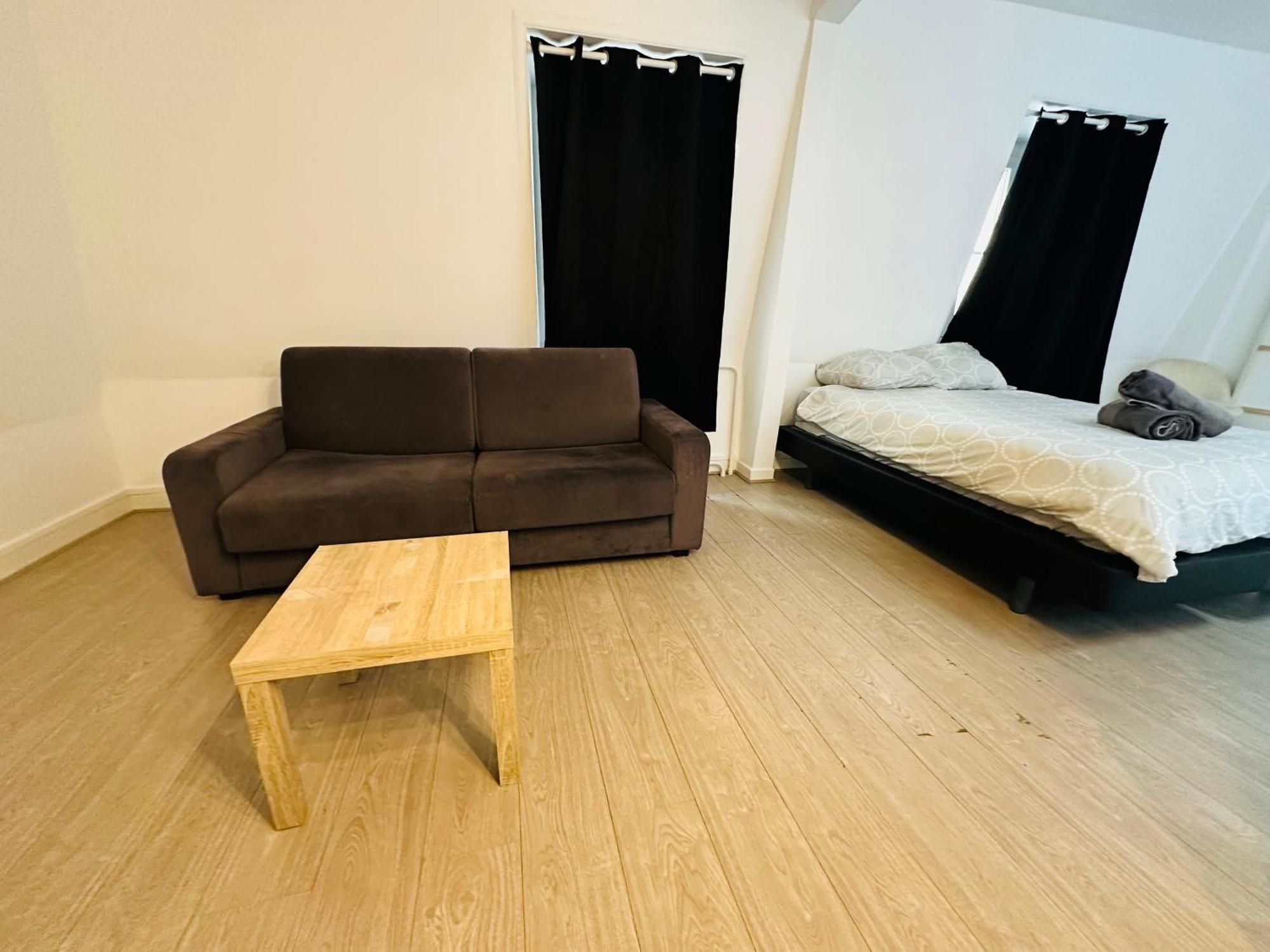 Spacieuses Flats Montaigne Champs Elysee * Paris