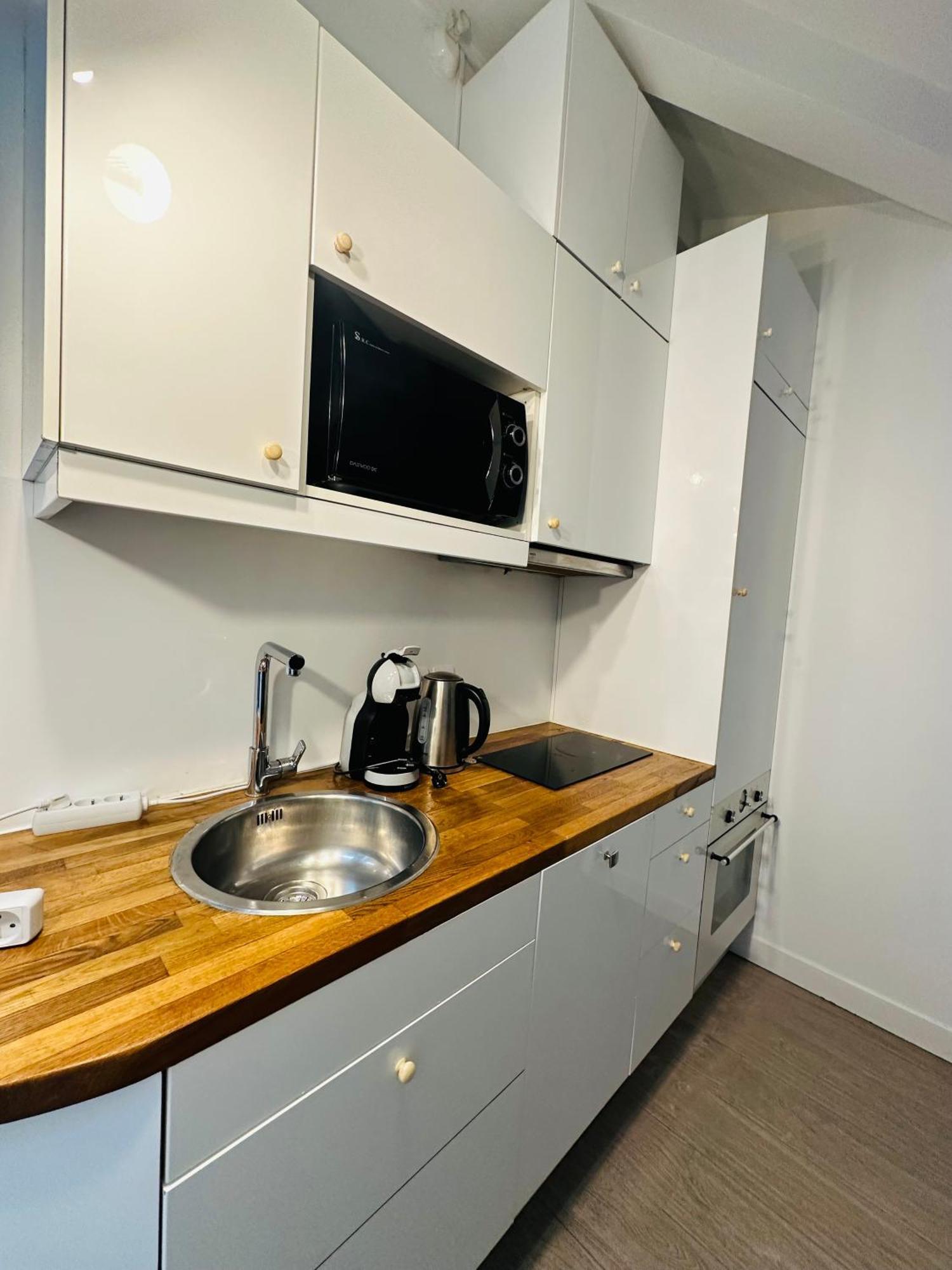 Spacieuses Flats Montaigne Champs Elysee Apartment Paris