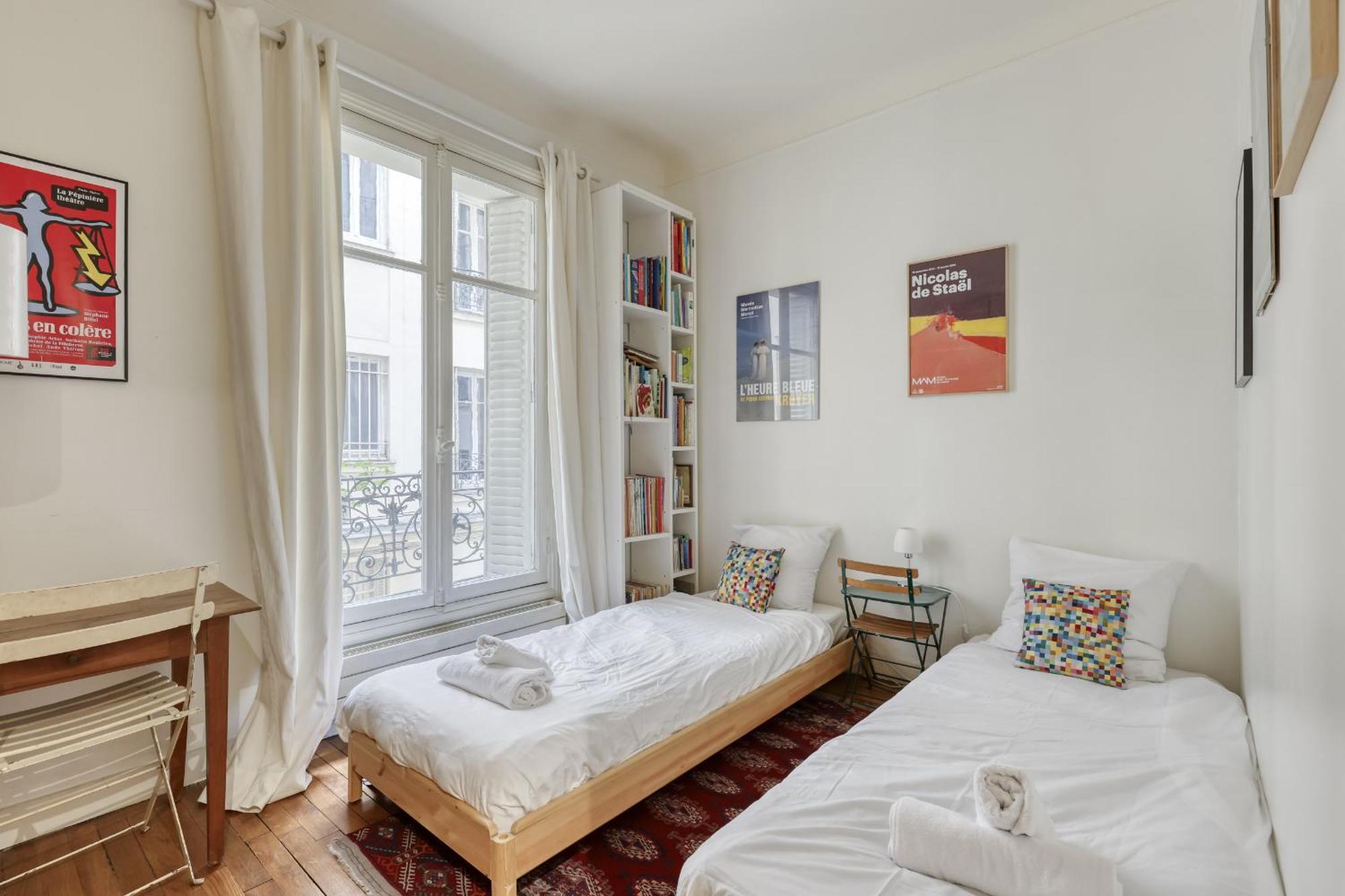 Classic & Charming Parisian Flat - Luxury 16th Apartment *
