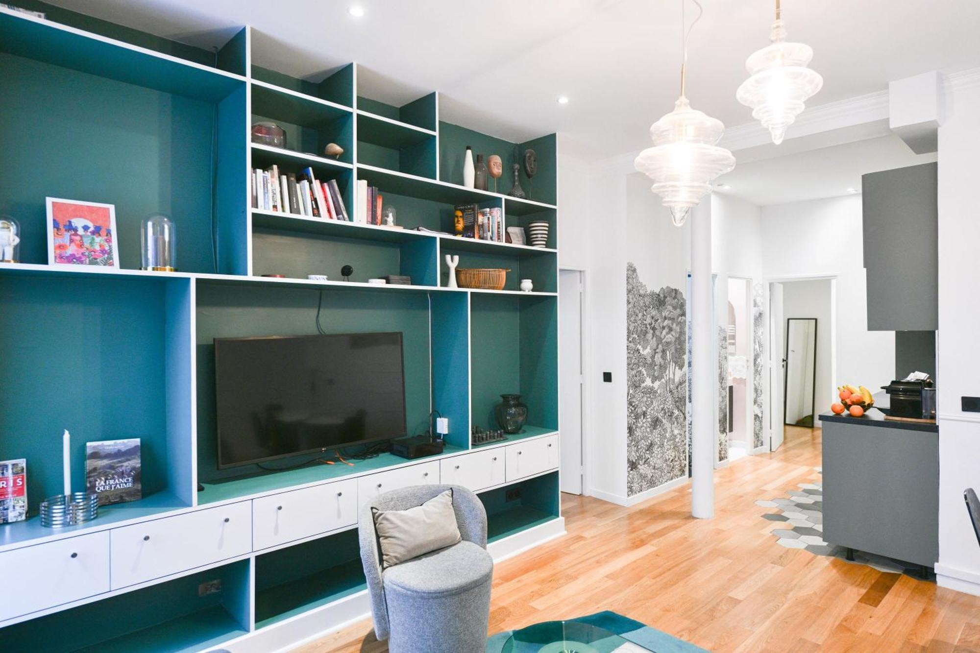 Apartment Le Marais Pl De La Bastille 3bd 3bth For 10 Guests
