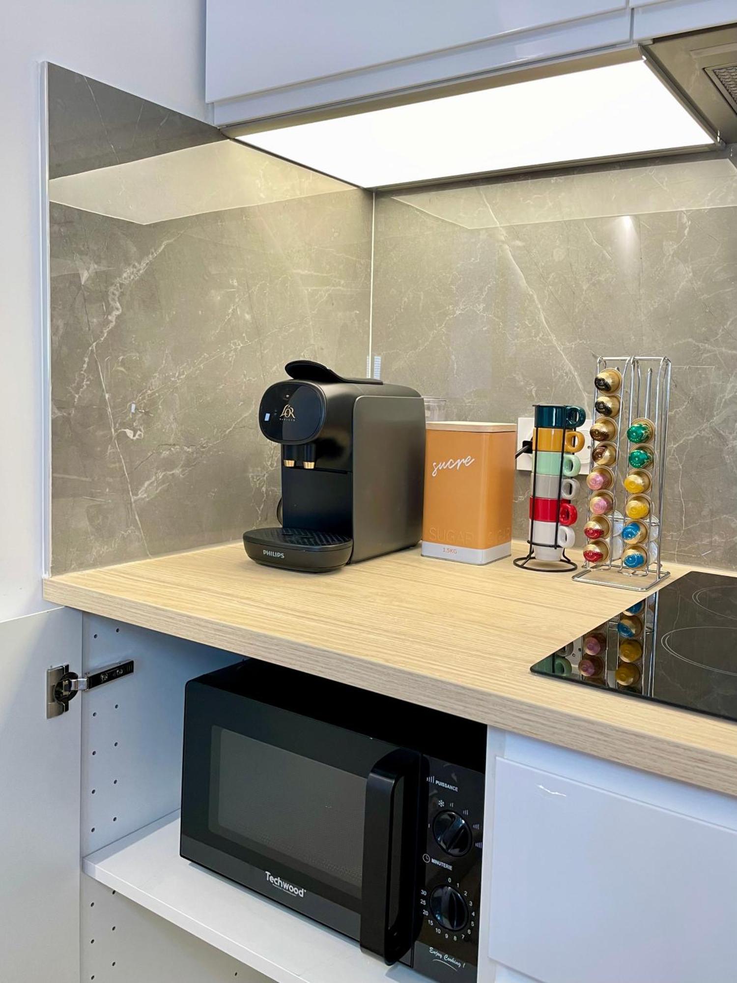 Apartment Paris-alesia Super 2 Pieces De 39m2 - Tres Cosy Pour 1 - 5 Personnes Totalement Refait A Neuf -entire Luxurious And Warm -paris Alesia 14eme - Proche Aeroport Paris-orly - Parc Des Expositions Porte De Versailles Free Wifi Gratu Paris