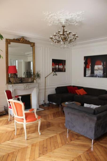 Apartment 5 Bdr, 10 Ppl Georgous Typical Parisian Flat Paris