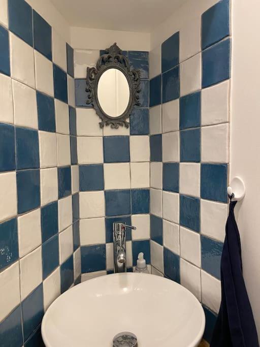 5 Bdr, 10 Ppl Georgous Typical Parisian Flat Apartment