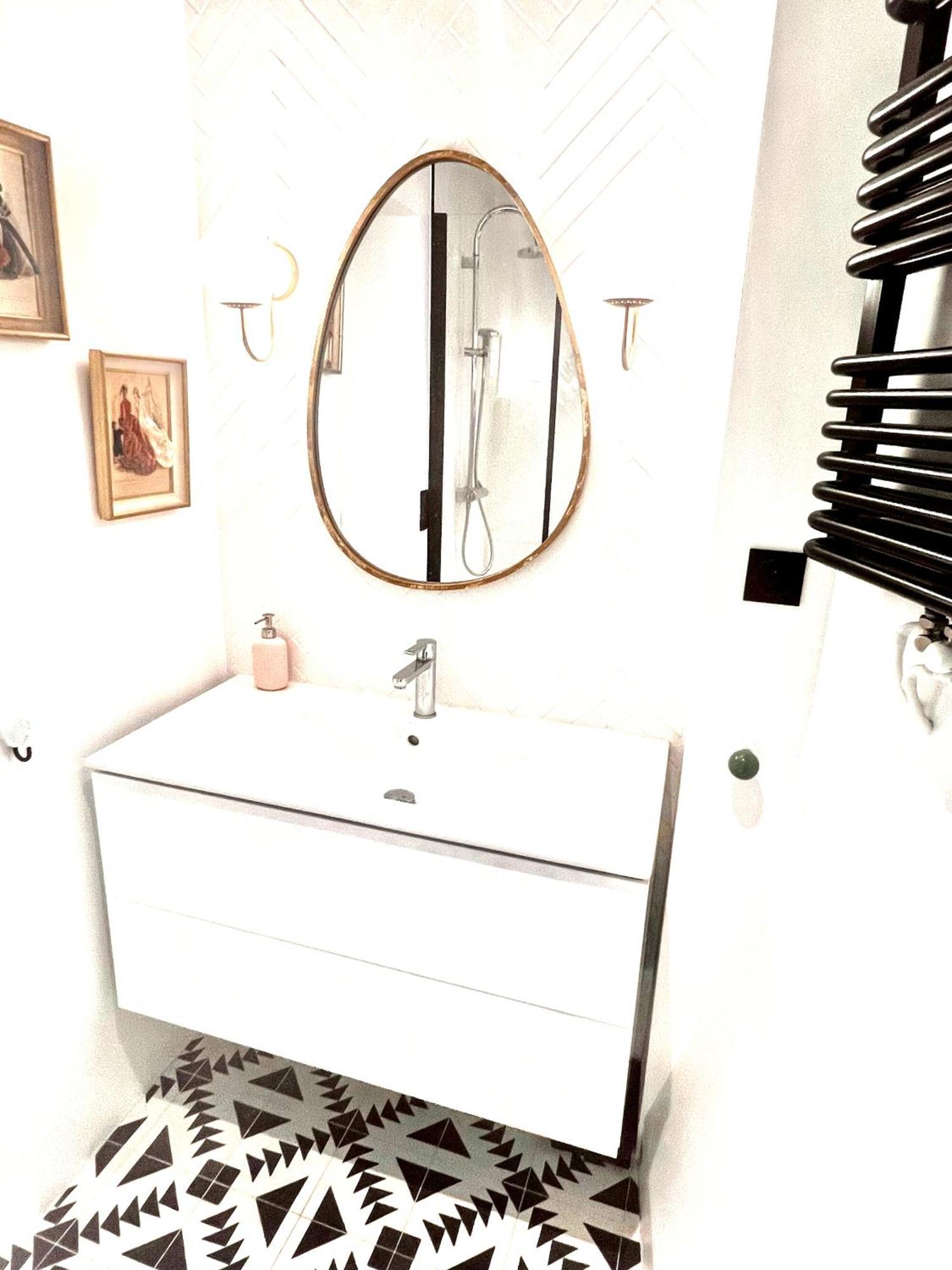 Moderne A 130 M² Proche Monceau Climatise Apartment *