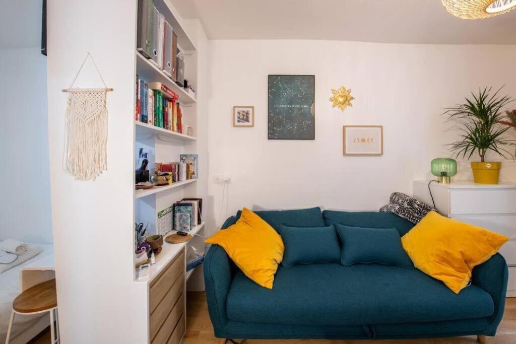 Cosy Avec Terrasse Apartment *