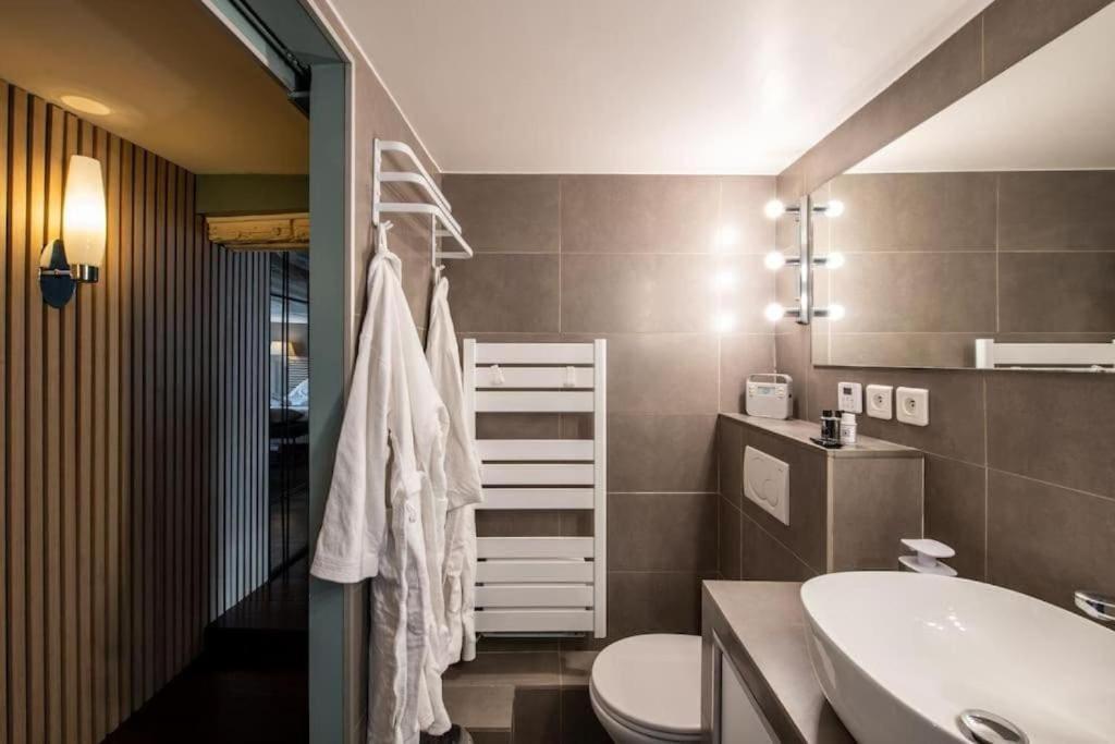 1er - Magnifique Duplex Apartment *