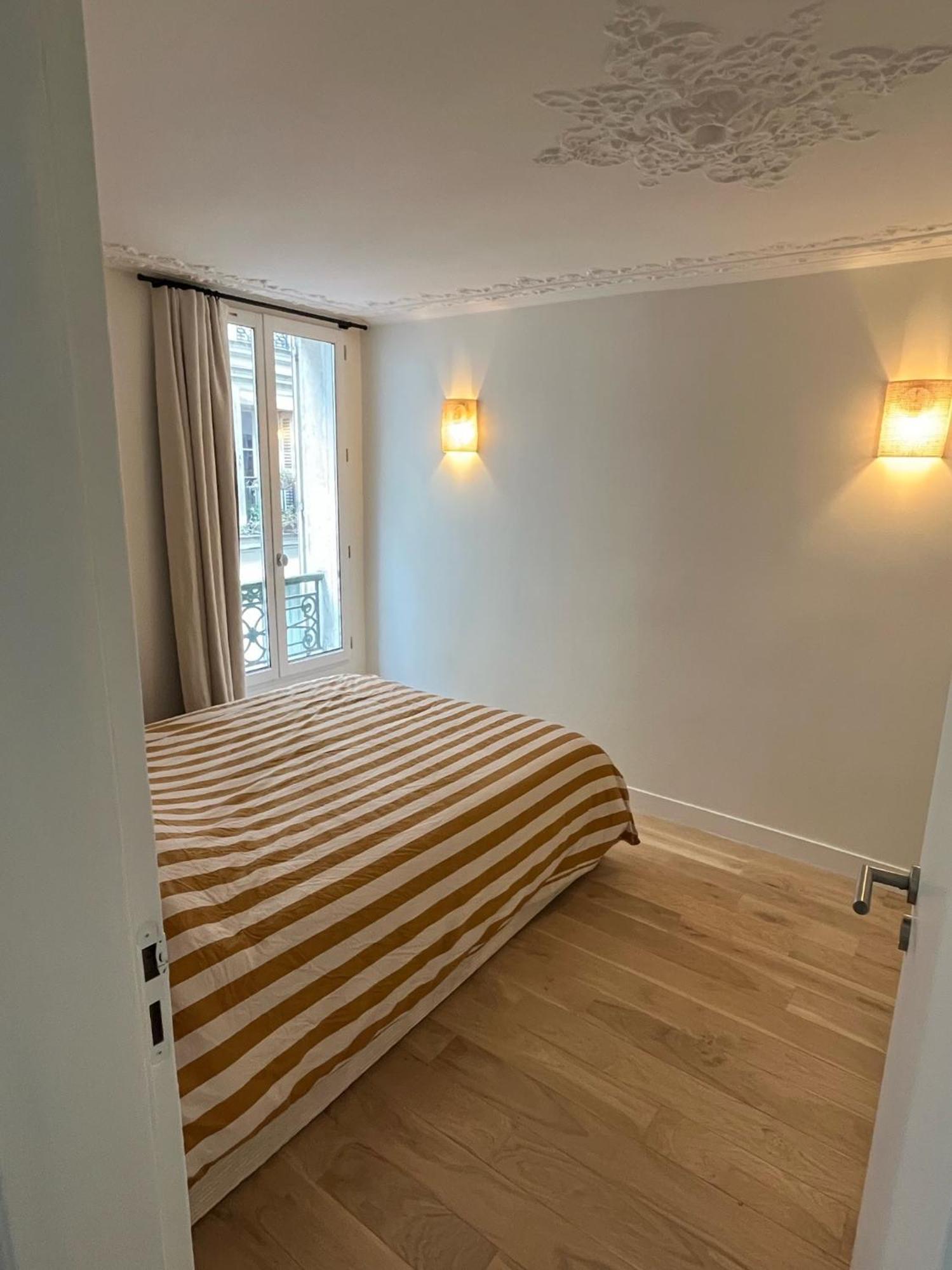 Apartment D'architecte Au Coeur De 9 Paris