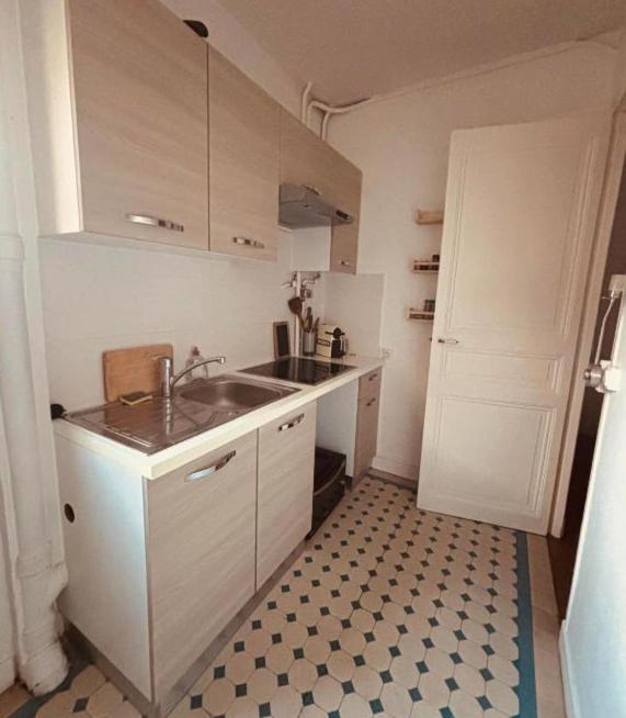 Studio * Paris
