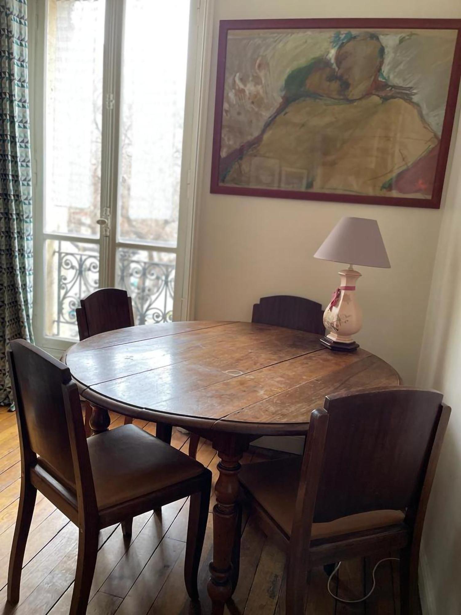 Apartment Flat In Montmartre/abbesses Paris